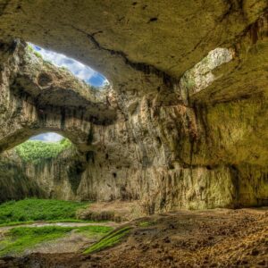 Топ 10 малко познати места в България за уикенд разходка